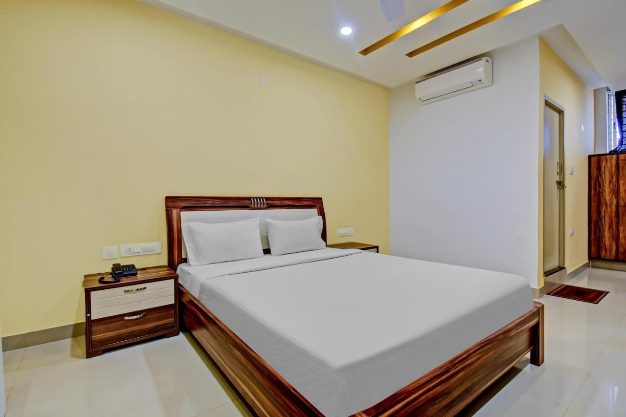 Rashi Comforts By Coastal Dine Hotel Dobbaspet Buitenkant foto